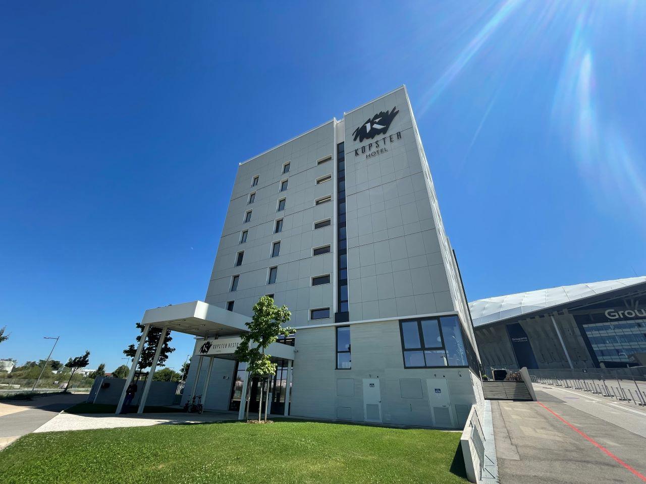 Bureau Décines-Charpieu 155m² Location bureau Décines-Charpieu Rhône OLBUR2203927 1